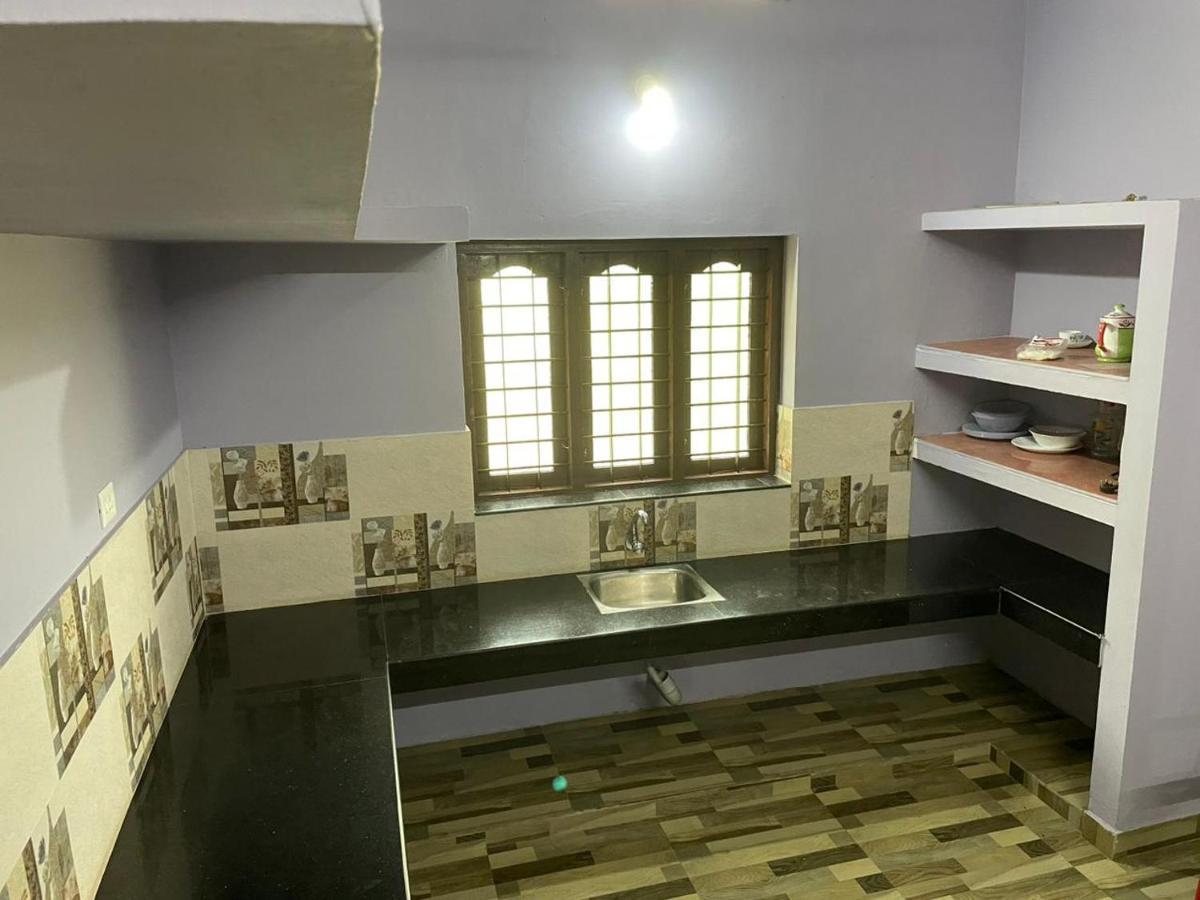 Nisara Homestay Varkala Buitenkant foto